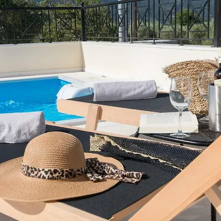 Villa Arsenoi's Pool *
