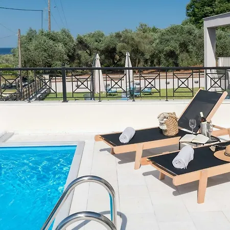 Arsenoi's Pool Villa