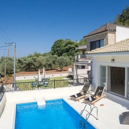 Arsenoi's Pool Villa *